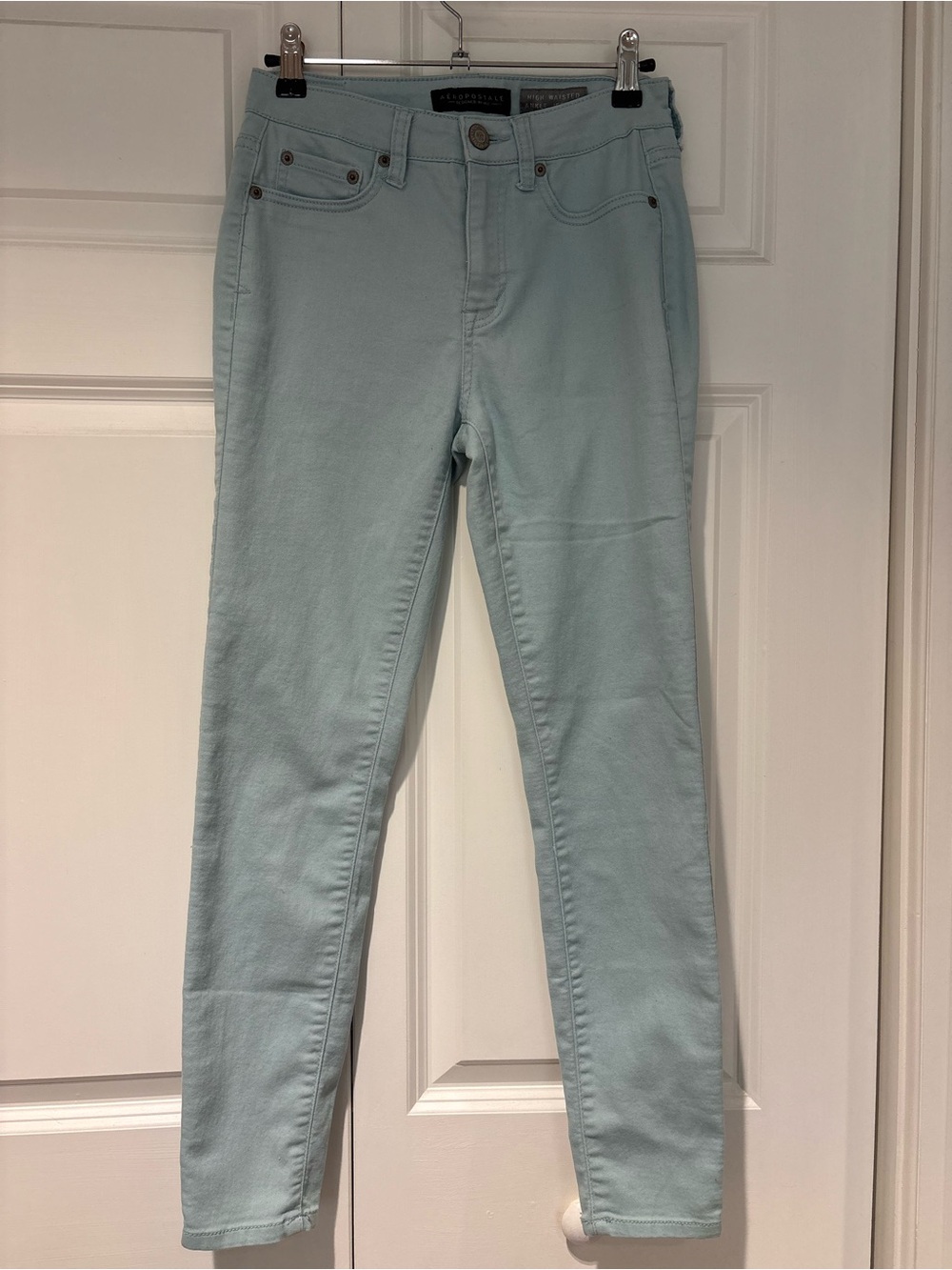 Light green aero leggings